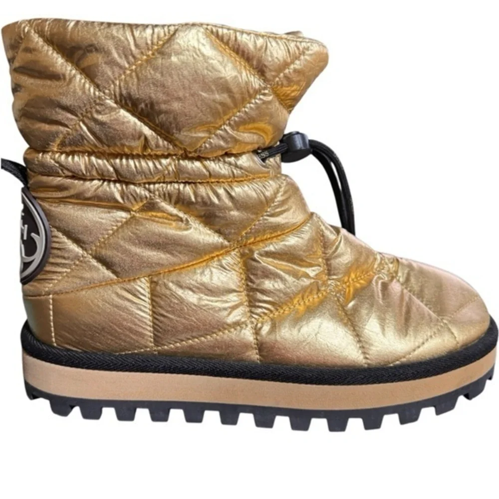 GUESS EUC Leian 2 Gold Womens Logo Booties sz 8.5M‎